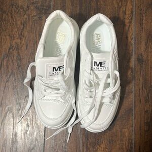 White platform tennis shoes